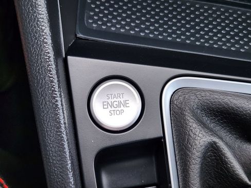 Certified 2025 Volkswagen Jetta GLI Autobahn w/ GLI Black Package FWD image 18