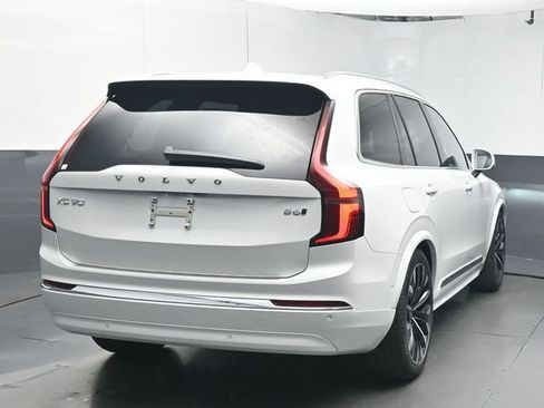 Used 2026 Volvo XC90 B6 Ultra w/ Protection Package Premier AWD/4WD image 7