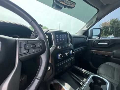 Used 2020 GMC Sierra 2500 Denali w/ Denali Ultimate Package AWD/4WD image 32