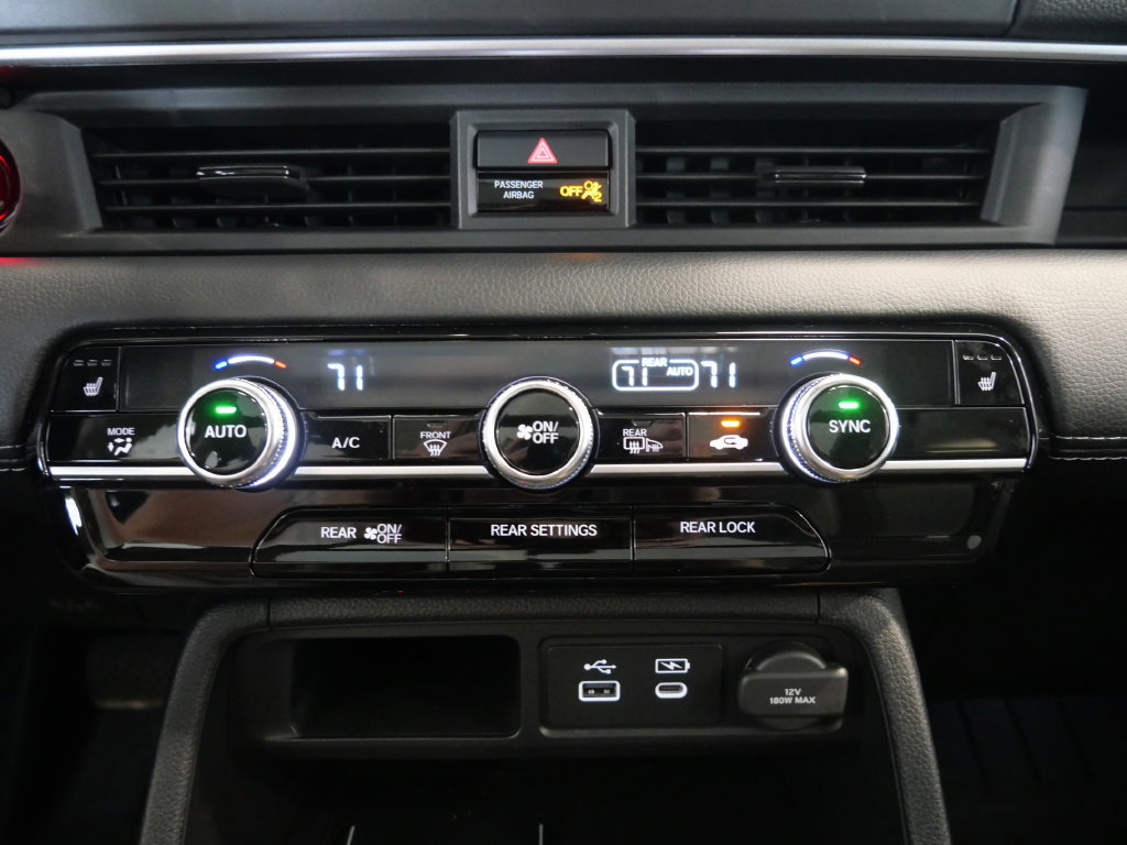 Used 2025 Honda Pilot Touring image 23