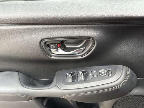 Used 2024 Honda HR-V Sport image 15