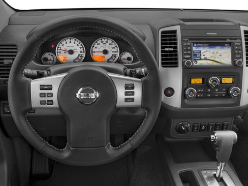 Used 2016 Nissan Frontier PRO-4X AWD/4WD image 4