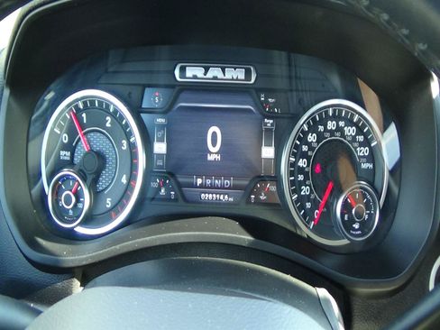 Certified 2024 RAM 2500 Laramie AWD/4WD image 25
