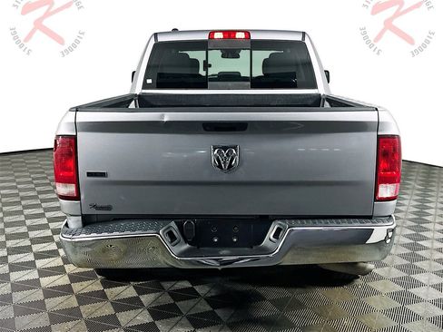 Used 2020 RAM 1500 Classic SLT image 6