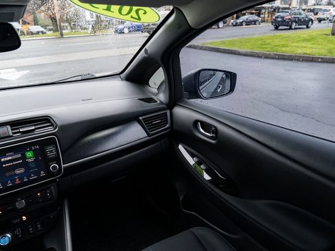 Used 2019 Nissan Leaf SV Plus w/ SV Plus Technology Package image 10