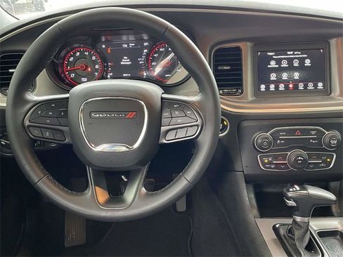 Used 2022 Dodge Charger SXT w/ Blacktop Package image 4