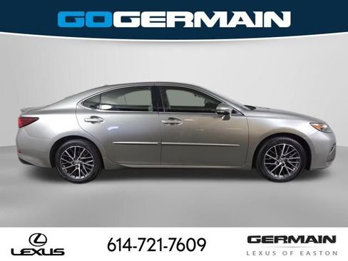 Used 2016 Lexus ES 350 w/ Premium Package w/Wood Trim FWD image 7