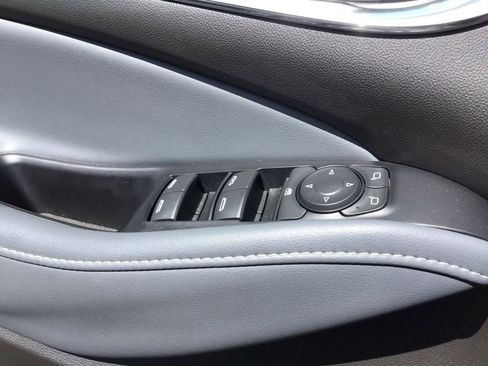 Used 2021 Buick Enclave Essence w/ Sound and Sites Package image 19