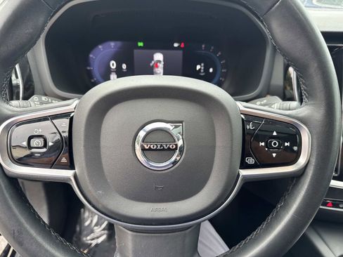 Used 2024 Volvo S60 B5 Plus image 17