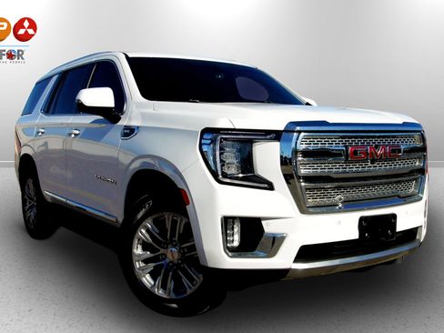 Used 2021 GMC Yukon SLT w/ SLT Premium Package image 4
