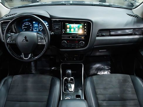 Used 2019 Mitsubishi Outlander SE image 9