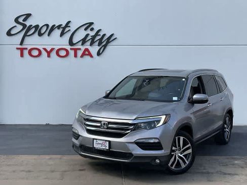 Used 2018 Honda Pilot Elite image 1