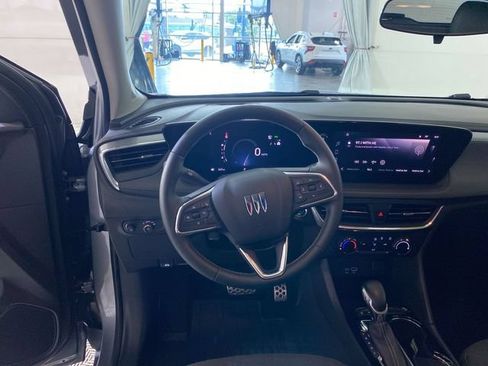 Used 2024 Buick Encore GX Preferred AWD/4WD image 33