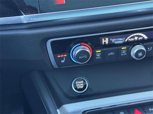 Certified 2025 Audi Q3 2.0T Premium w/ Convenience Package image 31