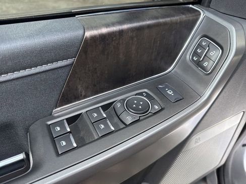 Used 2024 Ford F250 Lariat w/ Lariat Ultimate Package image 11