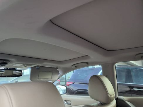 Used 2010 Nissan Murano SL w/ Navigation Pkg image 7