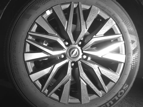 Used 2025 Nissan Altima 2.5 SV FWD image 12