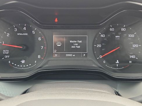 Certified 2025 Chevrolet Trax LS FWD image 12