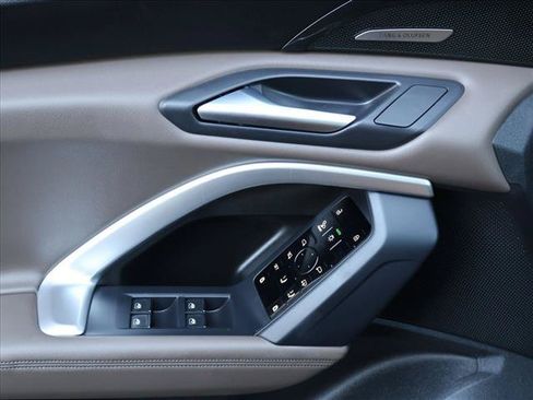 Used 2025 Audi Q5 Premium Plus AWD/4WD image 12