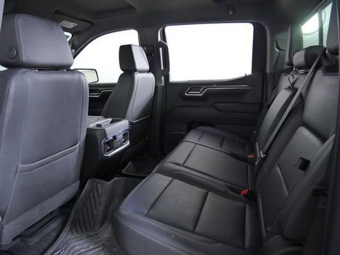 Used 2024 Chevrolet Silverado 1500 LTZ AWD/4WD image 16