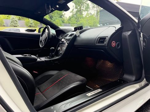 Used 2015 Aston Martin V8 Vantage GT RWD image 20