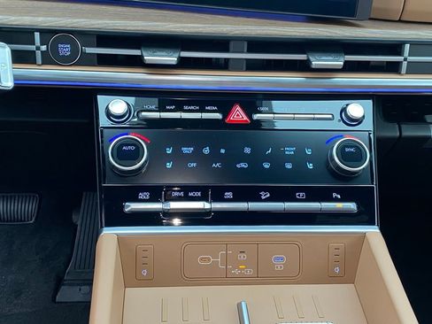 New 2026 Hyundai Santa Fe Calligraphy FWD image 22