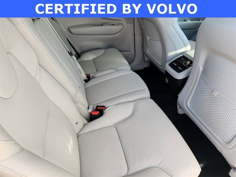 Used 2025 Volvo XC90 B6 Core w/ Protection Package Premier image 30