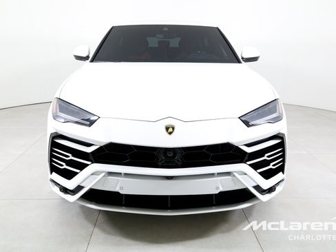 Used 2020 Lamborghini Urus AWD/4WD image 4