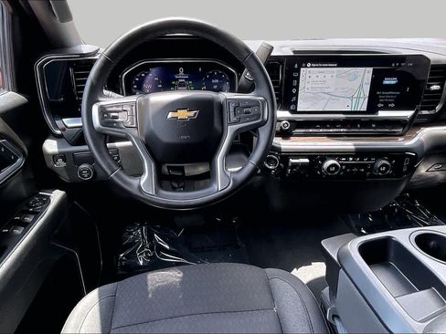 Used 2026 Chevrolet Silverado 1500 LT RWD image 6