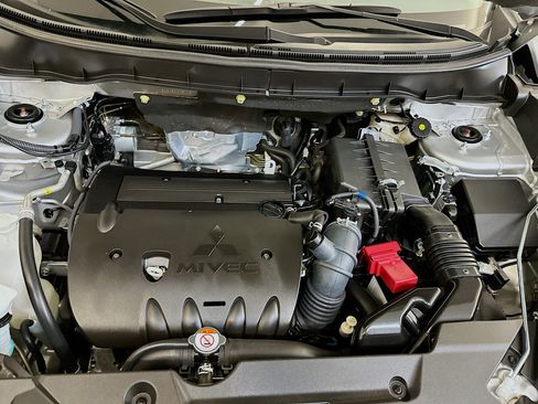 Used 2025 Mitsubishi Outlander Sport SE image 33