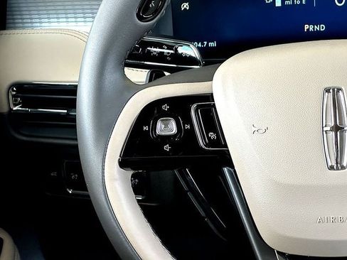 Used 2023 Lincoln Corsair FWD image 22