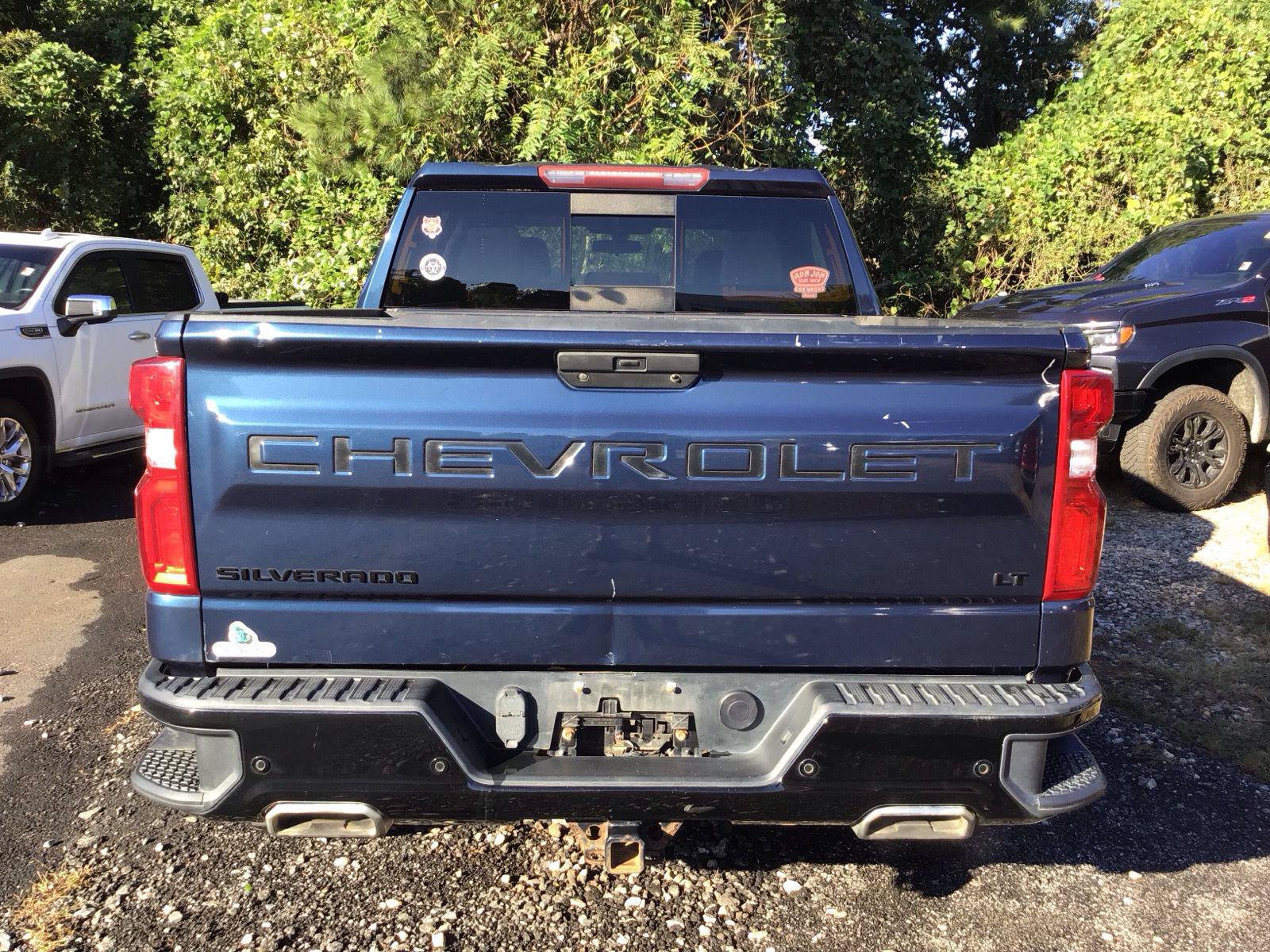 Used 2021 Chevrolet Silverado 1500 LT Trail Boss w/ Convenience Package II AWD/4WD image 3