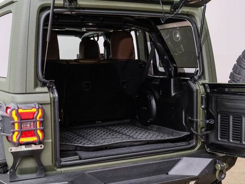 Used 2018 Jeep Wrangler Unlimited Rubicon AWD/4WD image 52