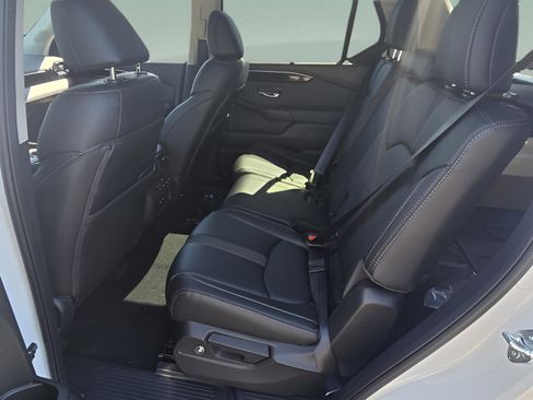 New 2025 Honda Pilot EX-L image 10