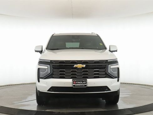 Used 2025 Chevrolet Suburban High Country image 12