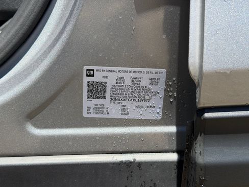 Used 2023 Chevrolet Equinox Premier AWD/4WD image 31