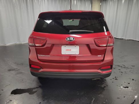 Used 2020 Kia Sorento LX image 8