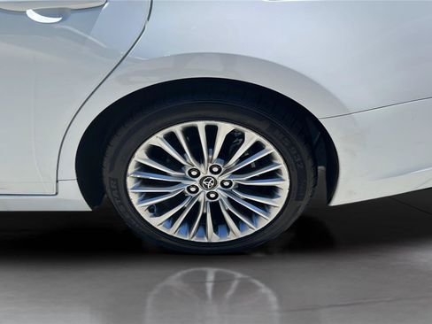 Used 2019 Toyota Avalon Limited w/ Advanced Safety Package FWD image 23