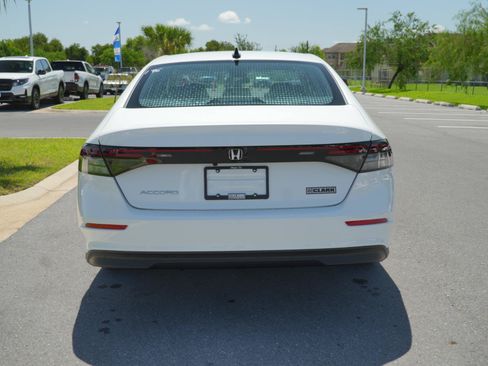 New 2026 Honda Accord SE image 6