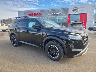 New 2026 Nissan Pathfinder Rock Creek w/ Rock Creek Premium Package