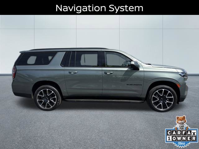 Used 2024 Chevrolet Suburban RST RWD image 2