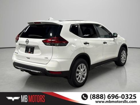 Used 2018 Nissan Rogue S AWD/4WD image 4