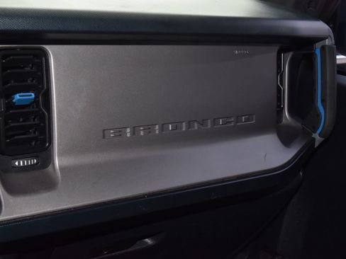 Certified 2022 Ford Bronco Outer Banks AWD/4WD image 36