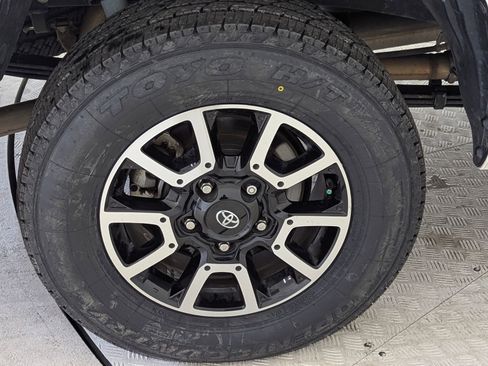 Used 2021 Toyota Tundra Limited w/ Limited Premium Package image 12