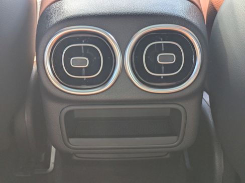 New 2026 Mercedes-Benz GLC 300 4MATIC image 14