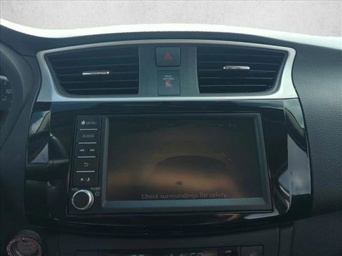 Used 2019 Nissan Sentra SV image 12