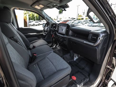 Used 2025 Ford F150 XL RWD image 28