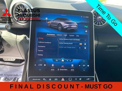 Used 2022 Mercedes-Benz SL 55 AMG 4MATIC w/ Driver Assistance Package image 44