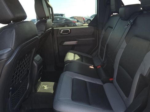 Used 2023 Ford Bronco Black Diamond AWD/4WD image 19