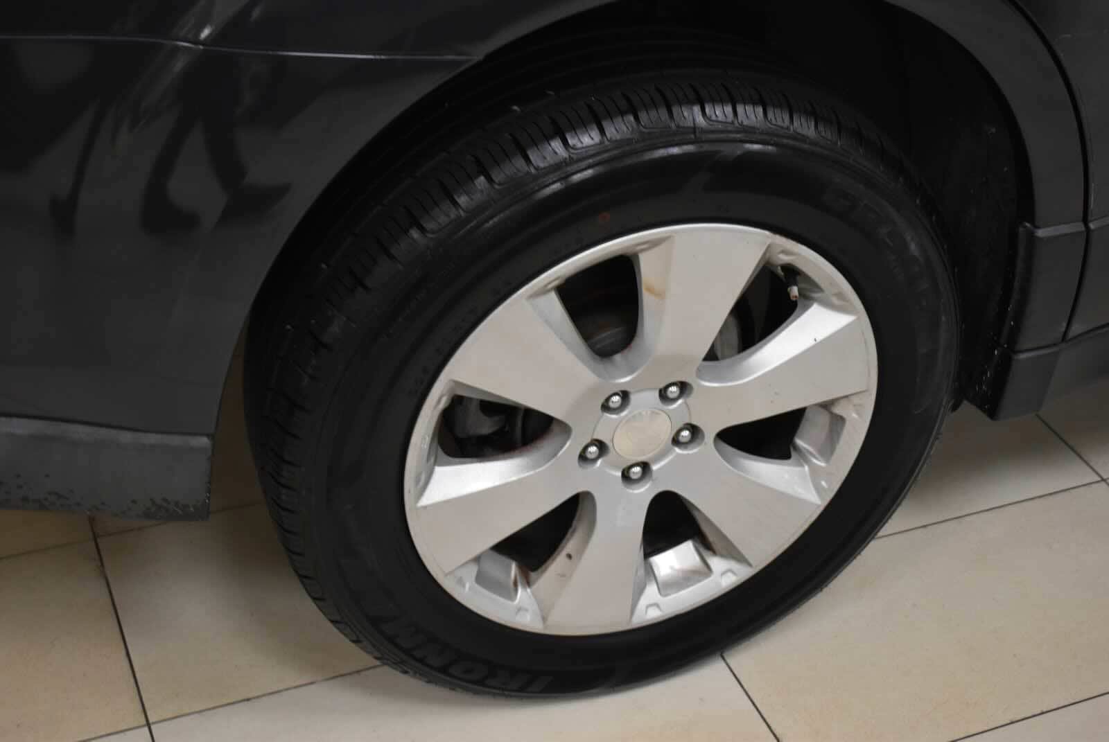 Used 2011 Subaru Outback 2.5i Premium w/ All-Weather Pkg AWD/4WD image 36